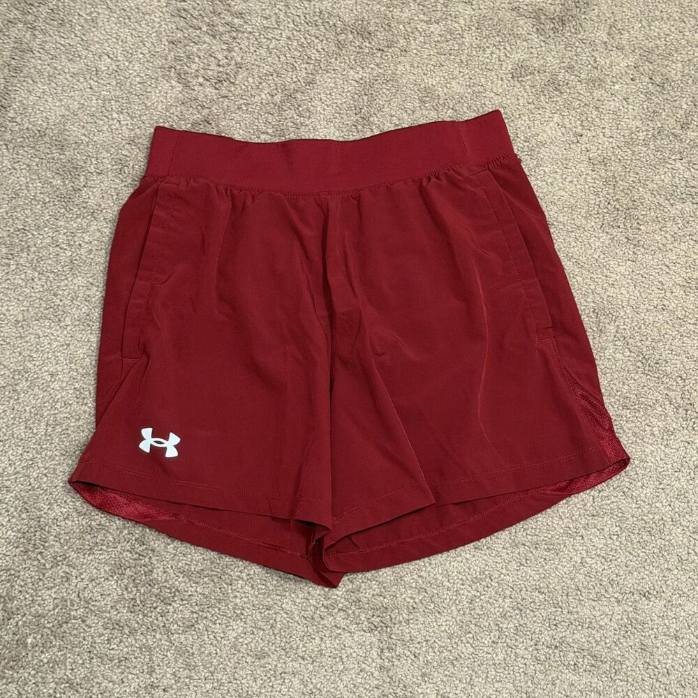 Under Armour Men's Red Athletic Fitted Shorts w/ Pockets Size M 1370998